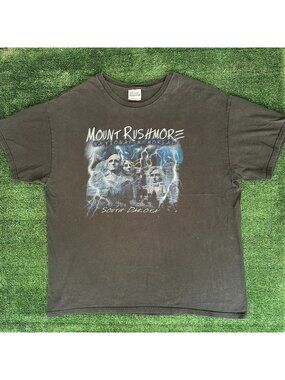 Vintage Y2K Mount Rushmore T-Shirt South Dakota Western Monument